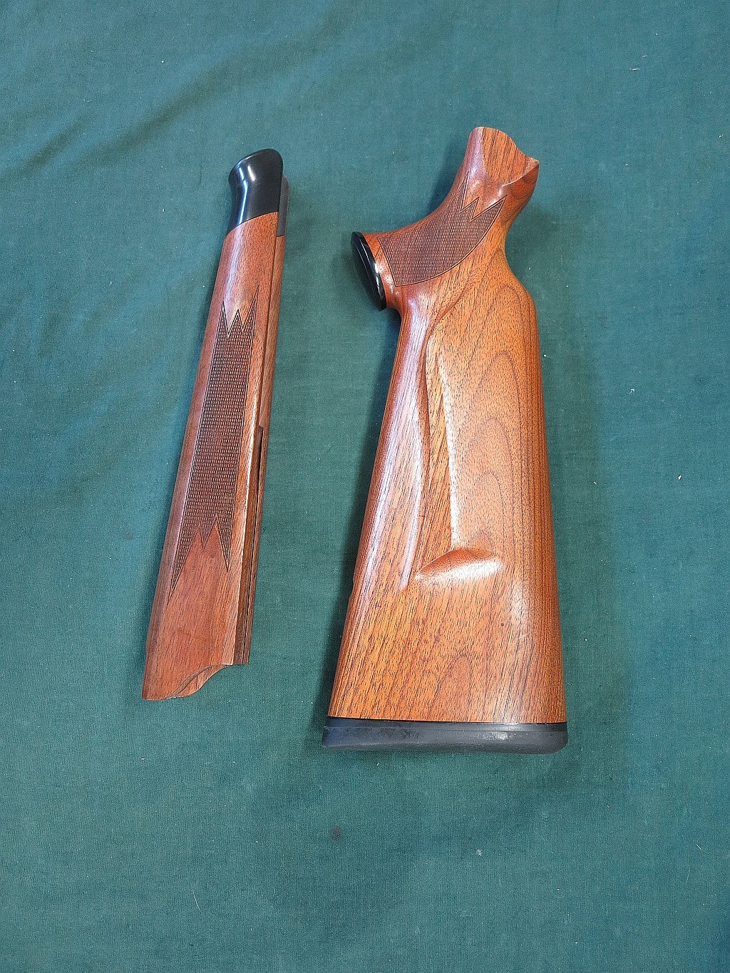 Blaser R8 etu-ja takatukki