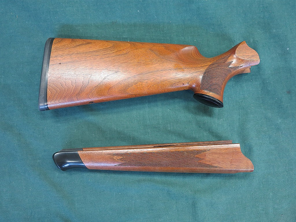 Blaser R8 etu-ja takatukki