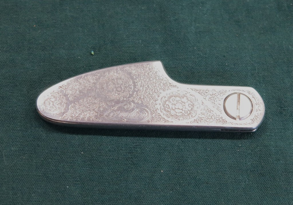 FOLDING KNIFE