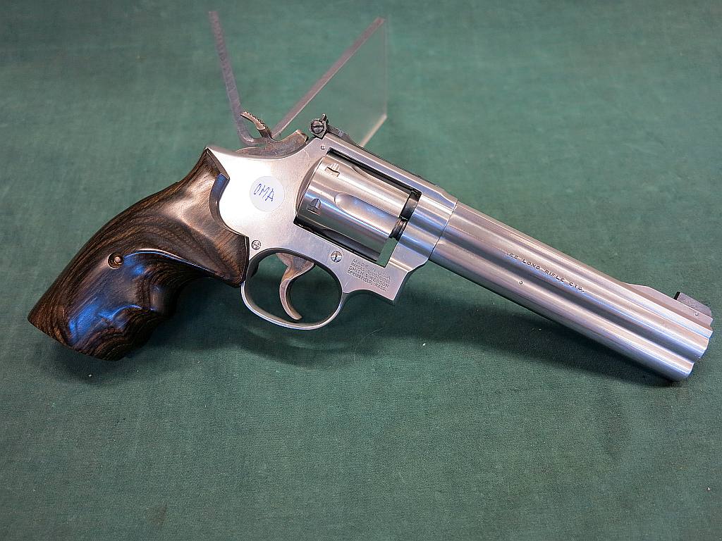 Smith&Wesson 617-1 22LR