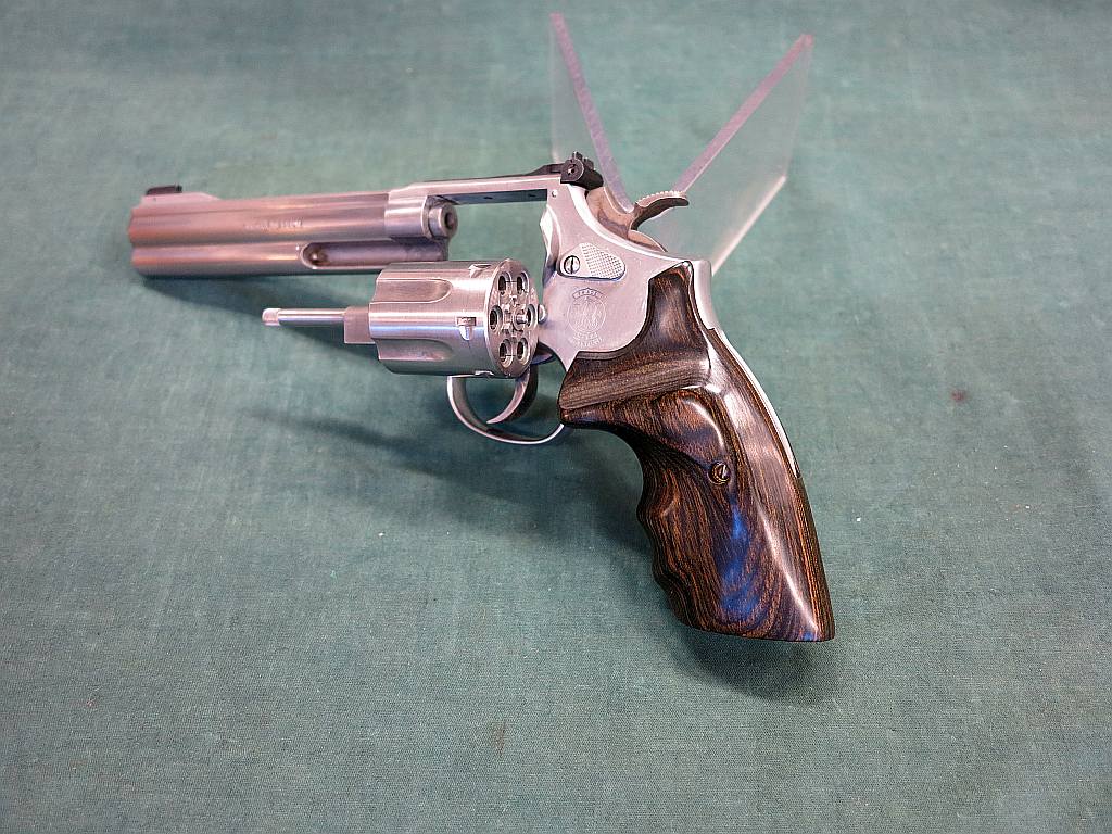 Smith&Wesson 617-1 22LR