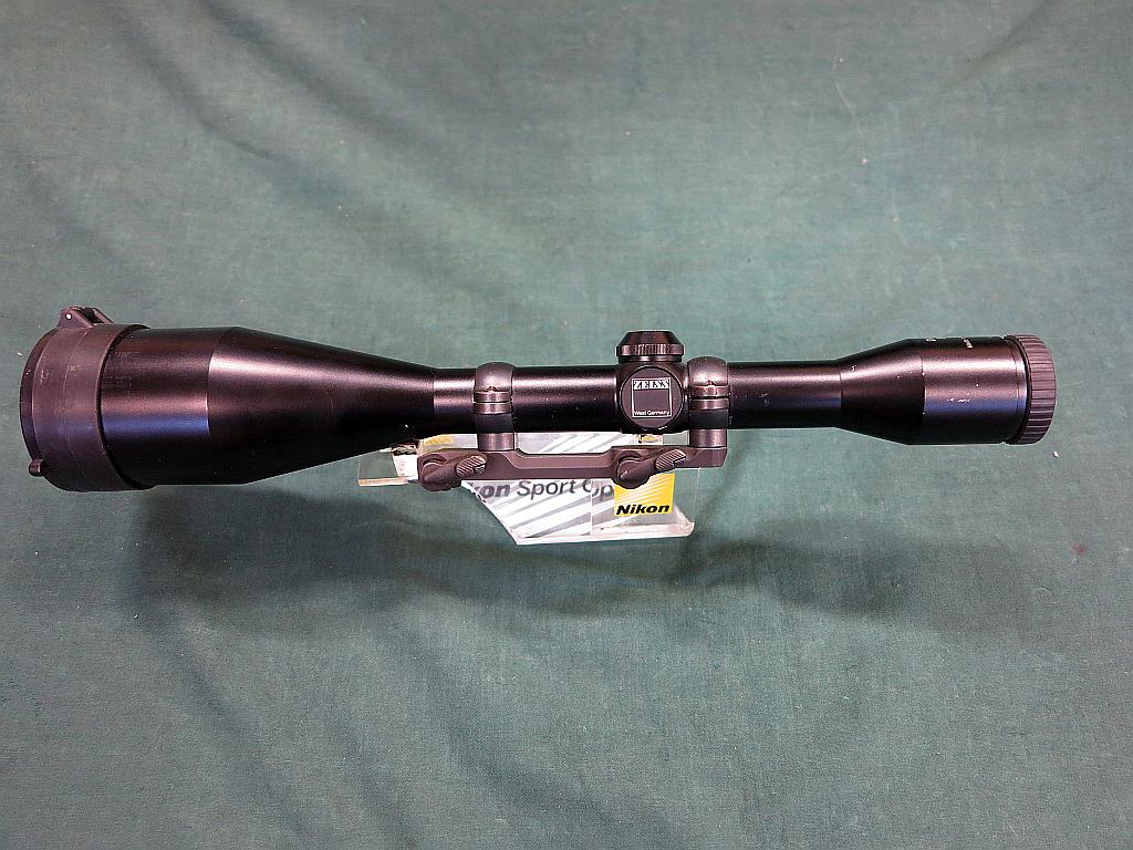 Zeiss Diatal-Z 8X56 ja Blaser jalka