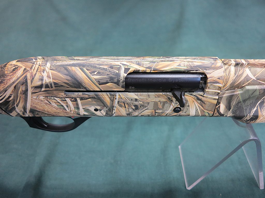 Benelli 12/76